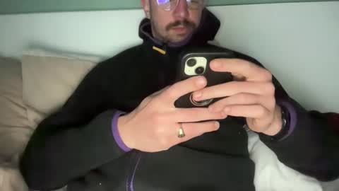 Snapshot of straightfirelotus69420_ chatting on 04.22.26 straightfirelotus69420_ online show from 04.22.26
