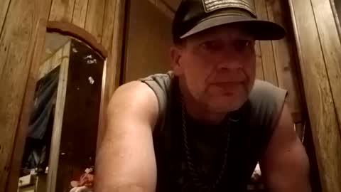 Snapshot of straighttoy chatting on 09.20.25 straighttoy online show from 09.20.25