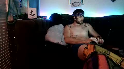 straitpipermann22 online show from 04.15.26