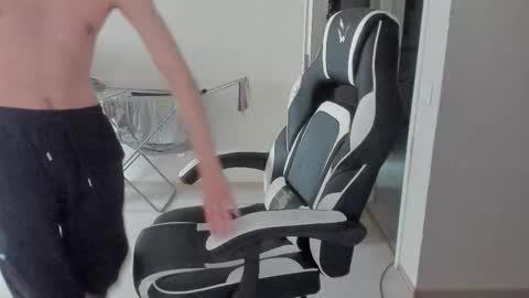 Ray online show from 10.21.25