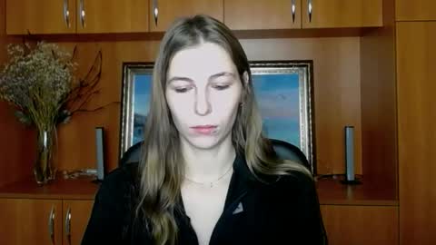 Amalia online show from 11.29.25