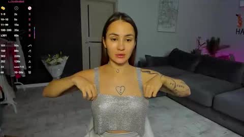 Laura online show from 10.13.25