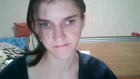 Strawberry Storm online show from 11.08.25