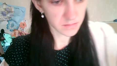 Strawberry Storm online show from 04.17.26