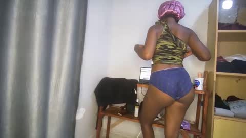 streetlioness online show from 09.19.25