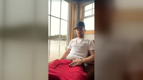 strokinbytheocean online show from 03.31.26