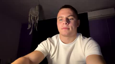 Snapshot of strong_baby chatting on 10.11.25 Strong Baby online show from 10.11.25