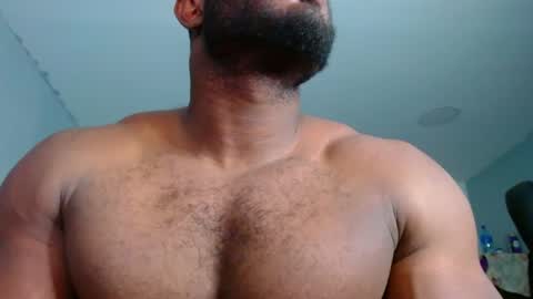 strong_george1 online show from 12.03.24