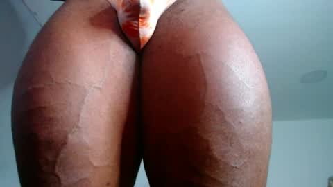 strong_george1 online show from 12.05.24