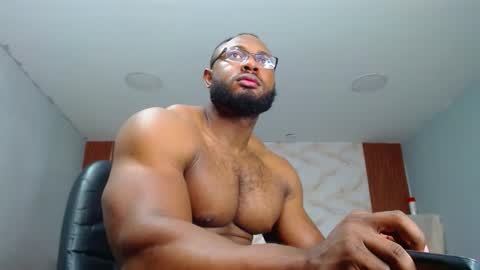 strong_george1 online show from 02.16.25