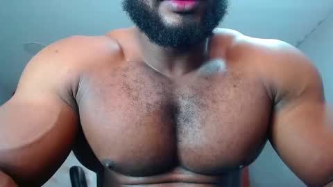 strong_george1 online show from 03.08.25