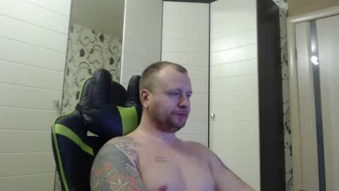 Snapshot of strongass18 chatting on 12.28.24 Alex online show from 12.28.24