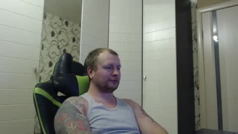 Snapshot of strongass18 chatting on 02.09.25 Alex online show from 02.09.25