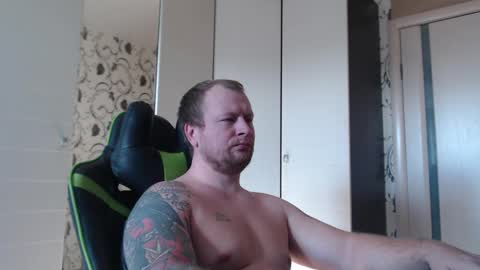 Snapshot of strongass18 chatting on 02.17.25 Alex online show from 02.17.25