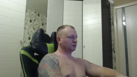 Snapshot of strongass18 chatting on 03.01.25 Alex online show from 03.01.25