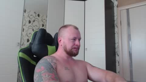Snapshot of strongass18 chatting on 09.09.25 Alex online show from 09.09.25