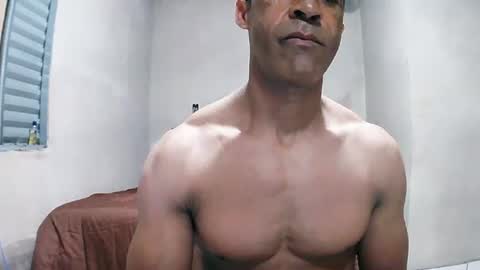 Snapshot of strongdaddyfantastic chatting on 07.07.26 strongdaddyfantastic online show from 07.07.26