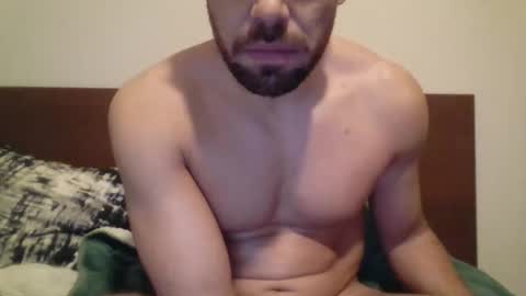 Snapshot of strongfitguy chatting on 12.03.24 Handsome guy online show from 12.03.24