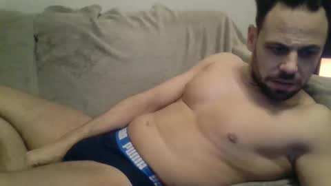 Snapshot of strongfitguy chatting on 12.22.24 Handsome guy online show from 12.22.24