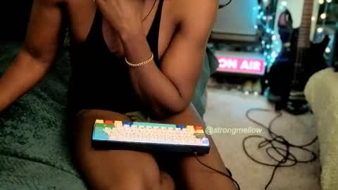 strongmellow online show from 11.29.25