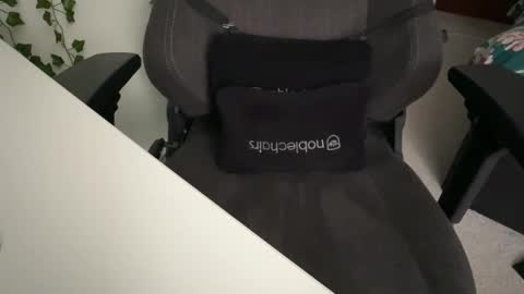 CuriousStudentBi online show from 09.15.25