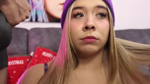 Snapshot of students_porn chatting on 12.29.24 students_porn online show from 12.29.24