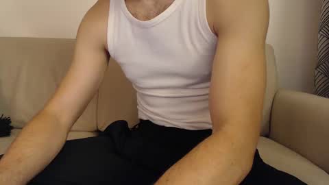 Stud From Paris online show from 02.20.25