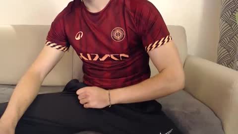 Stud From Paris online show from 04.21.26