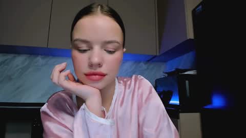 Mary online show from 12.12.24