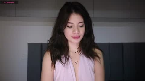 Snapshot of stuirt chatting on 06.22.26 Sofa online show from 06.22.26