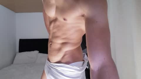 stylish man online show from 04.08.26