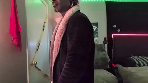 Hot Chocolate online show from 09.21.25