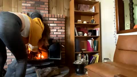 Snapshot of sub4you69brat chatting on 03.09.25 sub4you69brat online show from 03.09.25