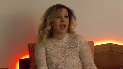 Carla online show from 03.04.26