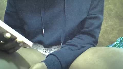 submissive_slut001 online show from 12.28.24