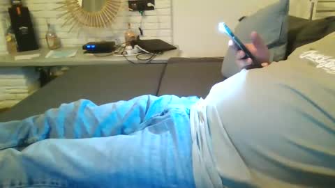 Snapshot of submissivguy chatting on 01.11.25 submissivguy online show from 01.11.25