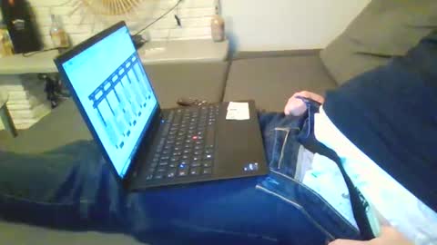 Snapshot of submissivguy chatting on 02.25.25 submissivguy online show from 02.25.25