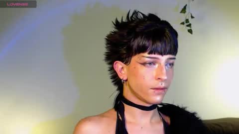 Angel  online show from 10.28.25