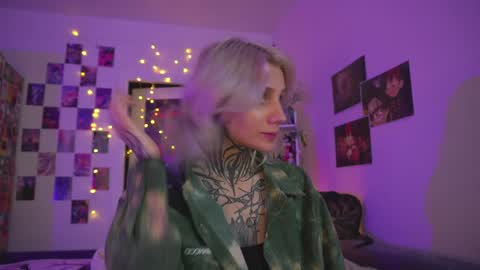 Snapshot of succubus_66 chatting on 02.03.25 succubus_66 online show from 02.03.25