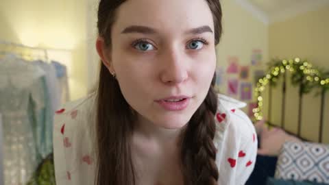 Snapshot of sugar_peasy chatting on 01.27.25 Rikki online show from 01.27.25