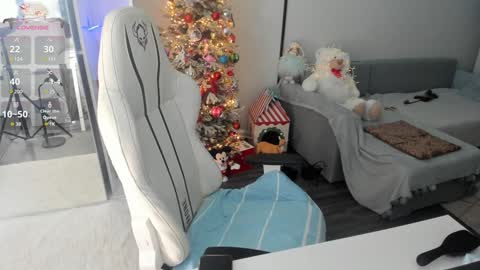 Kinga online show from 12.27.24