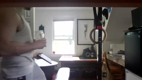 Snapshot of sugargay222 chatting on 06.25.26 Sugar online show from 06.25.26