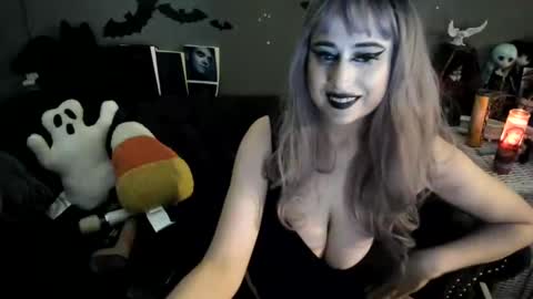 Sugary online show from 10.18.25