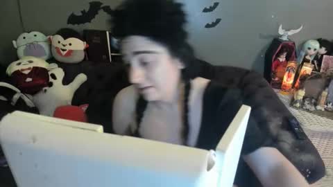 Sugary online show from 11.13.25