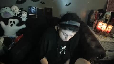 Snapshot of sugary_sweet chatting on 12.18.25 Sugary online show from 12.18.25