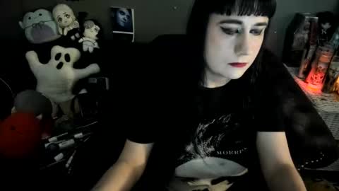 Snapshot of sugary_sweet chatting on 12.20.25 Sugary online show from 12.20.25