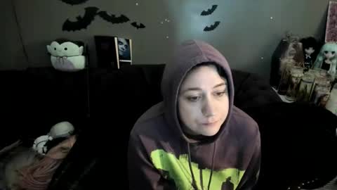 Snapshot of sugary_sweet chatting on 02.03.26 Sugary online show from 02.03.26