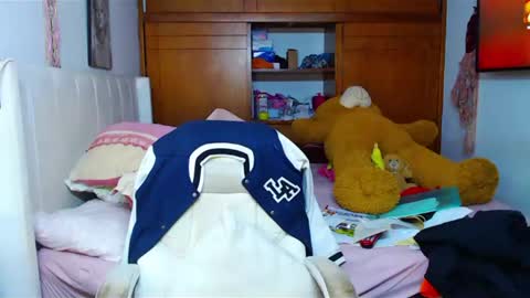 Snapshot of suggarbaby1 chatting on 02.20.25 Cami   Back in 2 hours online show from 02.20.25