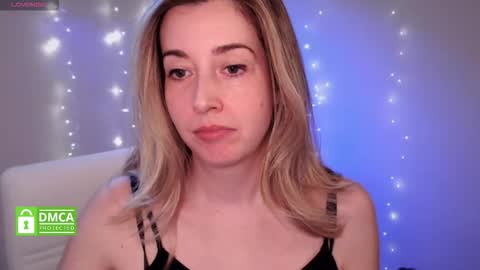 Mia online show from 12.02.25