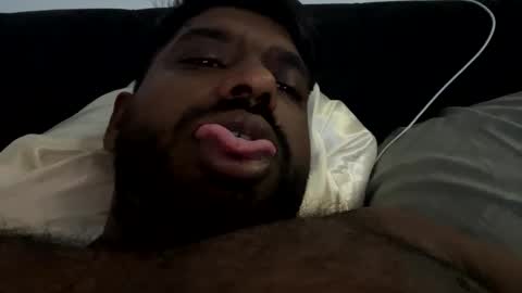 Snapshot of suggnight chatting on 10.05.25 Let me be your knight that saves you online show from 10.05.25